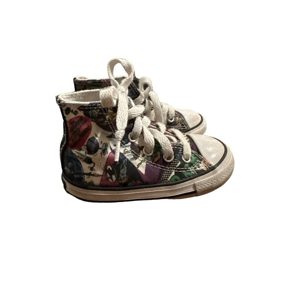 Boys Batman Converse Chuck Taylor Sneakers Size 6